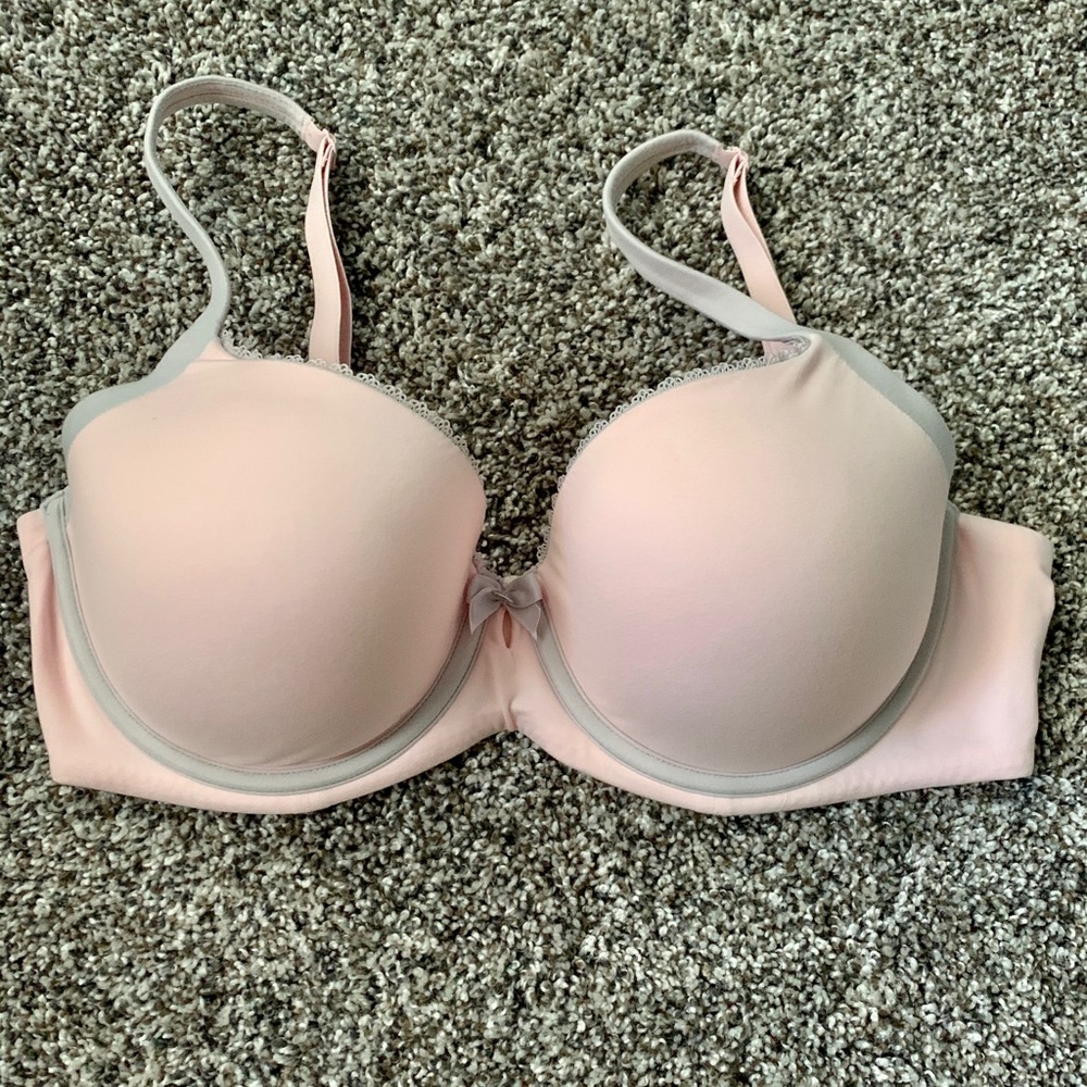 Victoria’s Secret Body by Victoria Lined Demi Bra